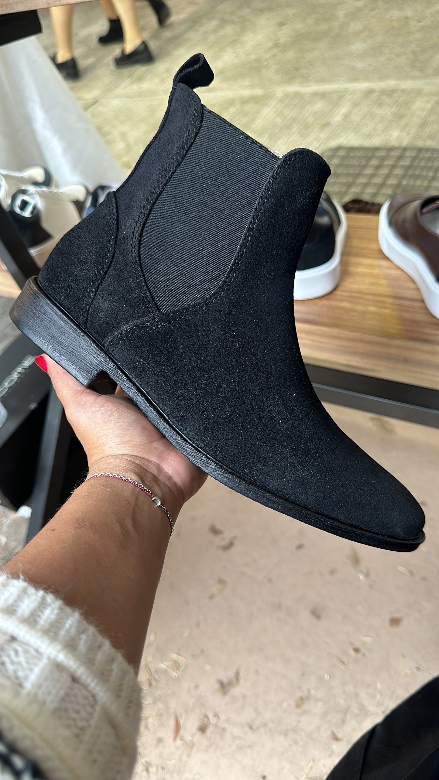 Botas Chelsea 100% piel gamuza negra para hombre - Calzado Jácome