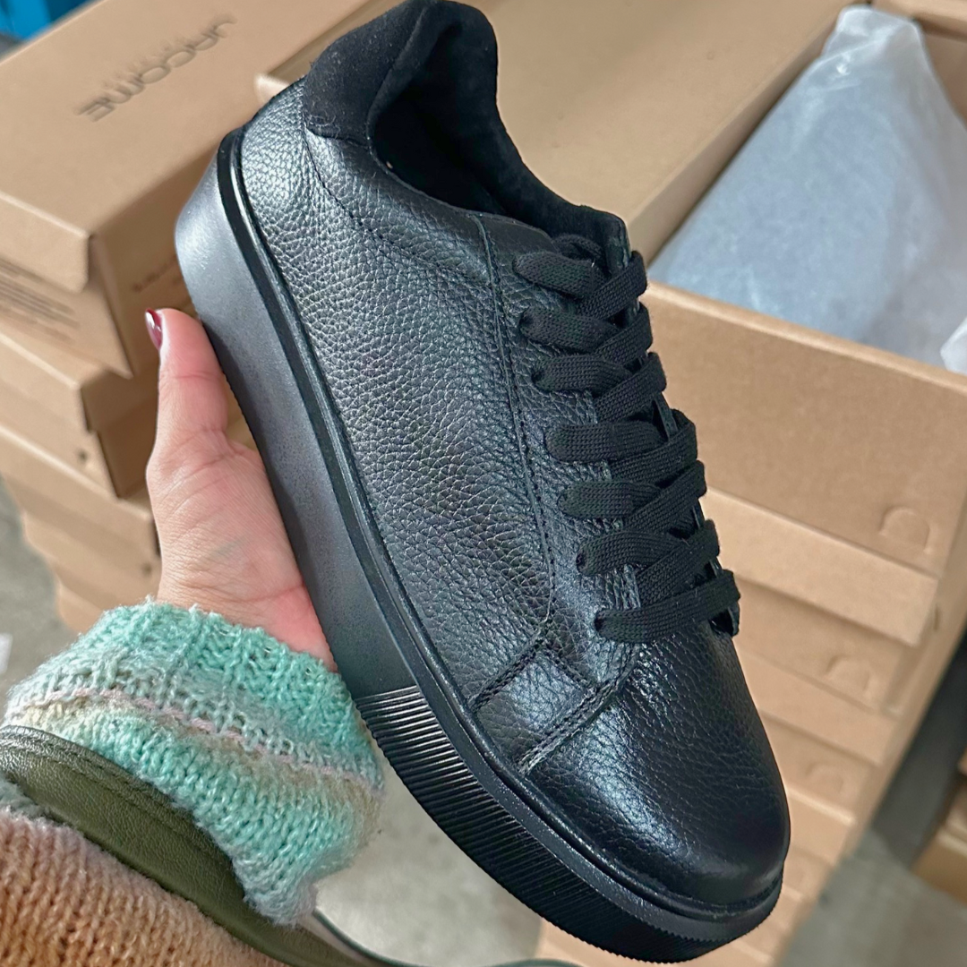 Tenis Black Total Leather de piel negra por dentro y fuera - Calzado Jácome (vista 4)