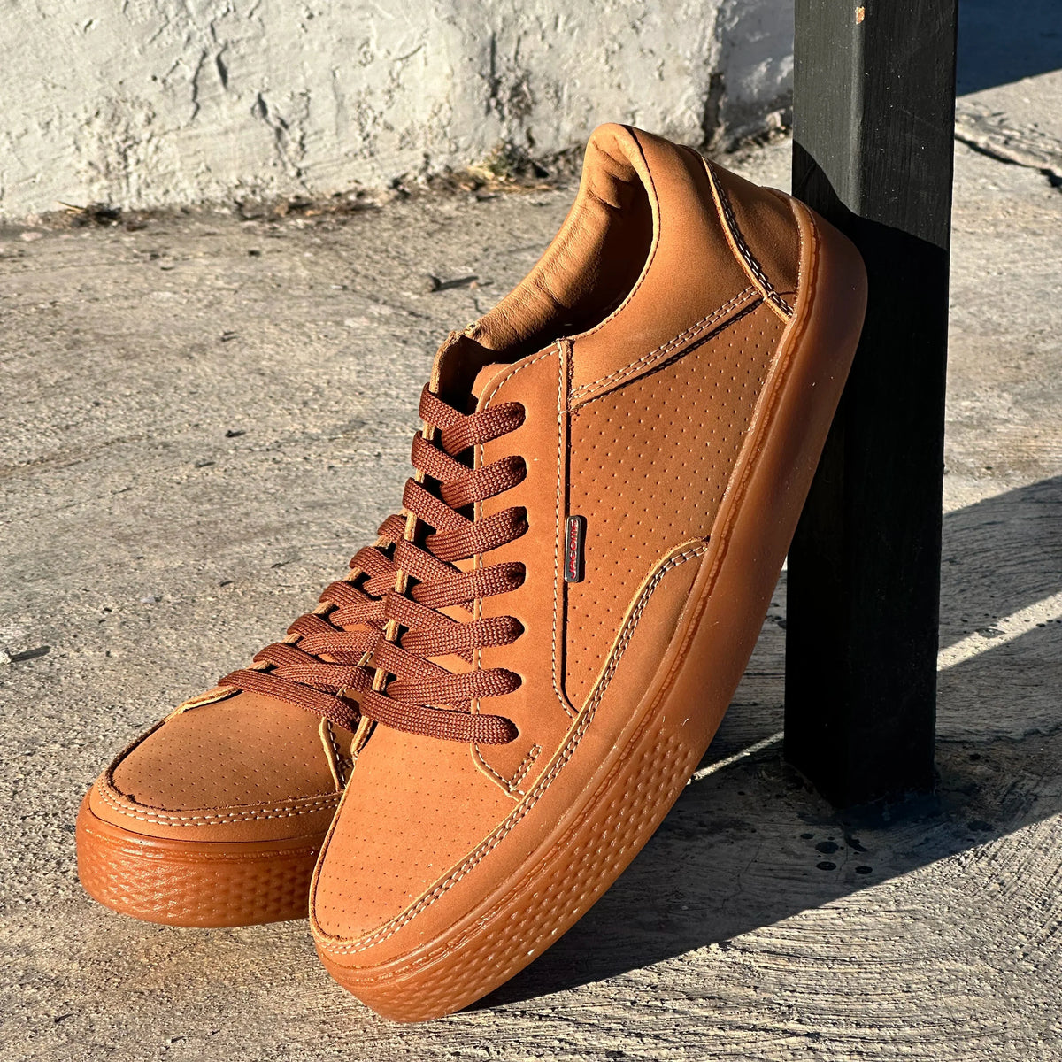 Sneaker Bronx de piel nobuck color bronce - Calzado Jácome (vista 4)