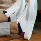 Tenis Bronx blancos con detalles en gamuza yeso, vino y marino - Calzado Jácome (vista 2)
