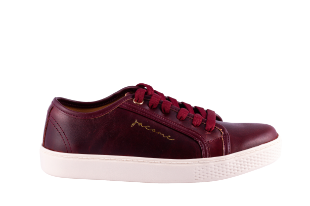 Tenis casuales Basic de piel color vino con suela antiderrapante beige - Calzado Jácome (vista 2)
